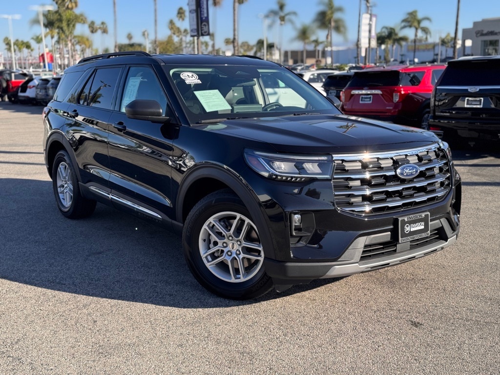 Used 2025 Ford Explorer Active SUV
