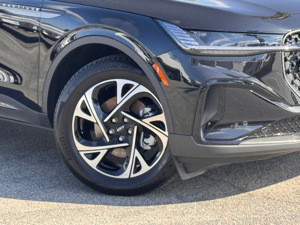 Used 2025 Lincoln Nautilus Premiere SUV