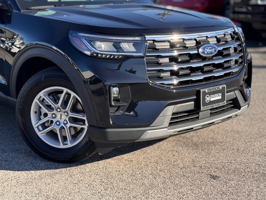 Used 2025 Ford Explorer Active SUV