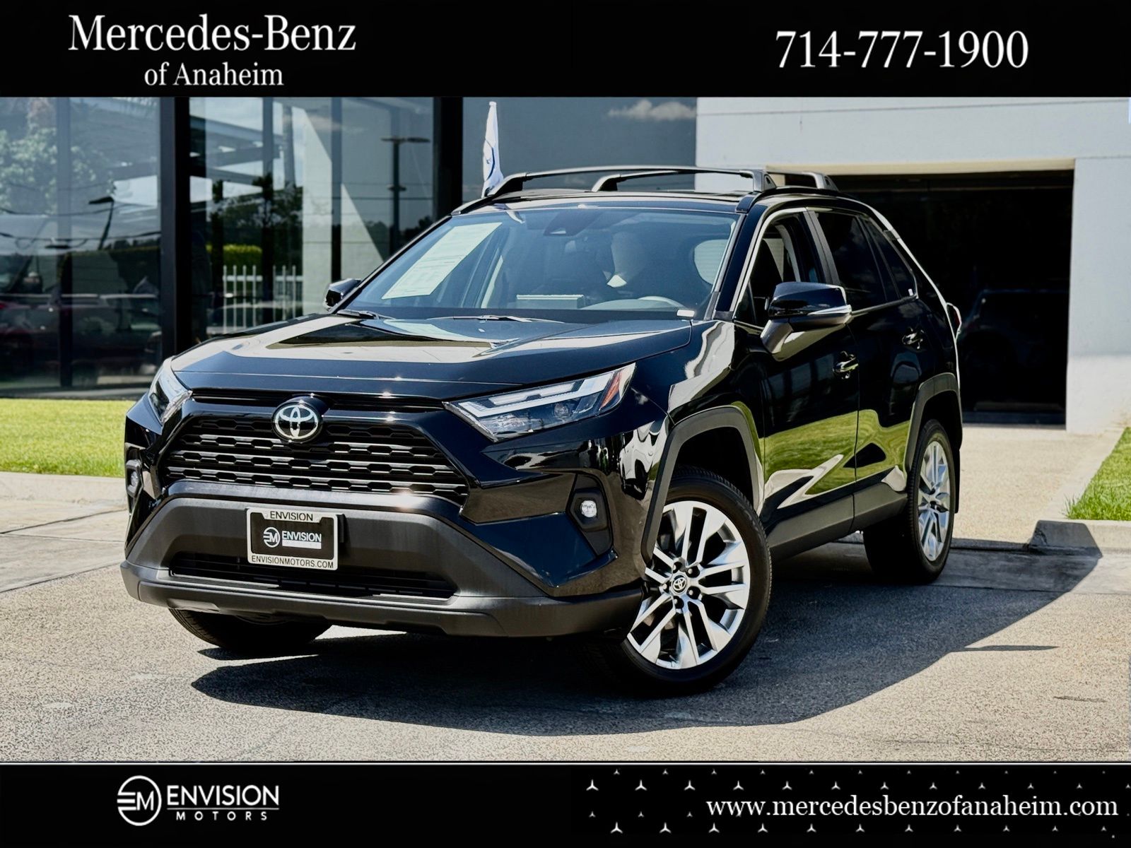 2025 Toyota RAV4 XLE Premium FWD's photo