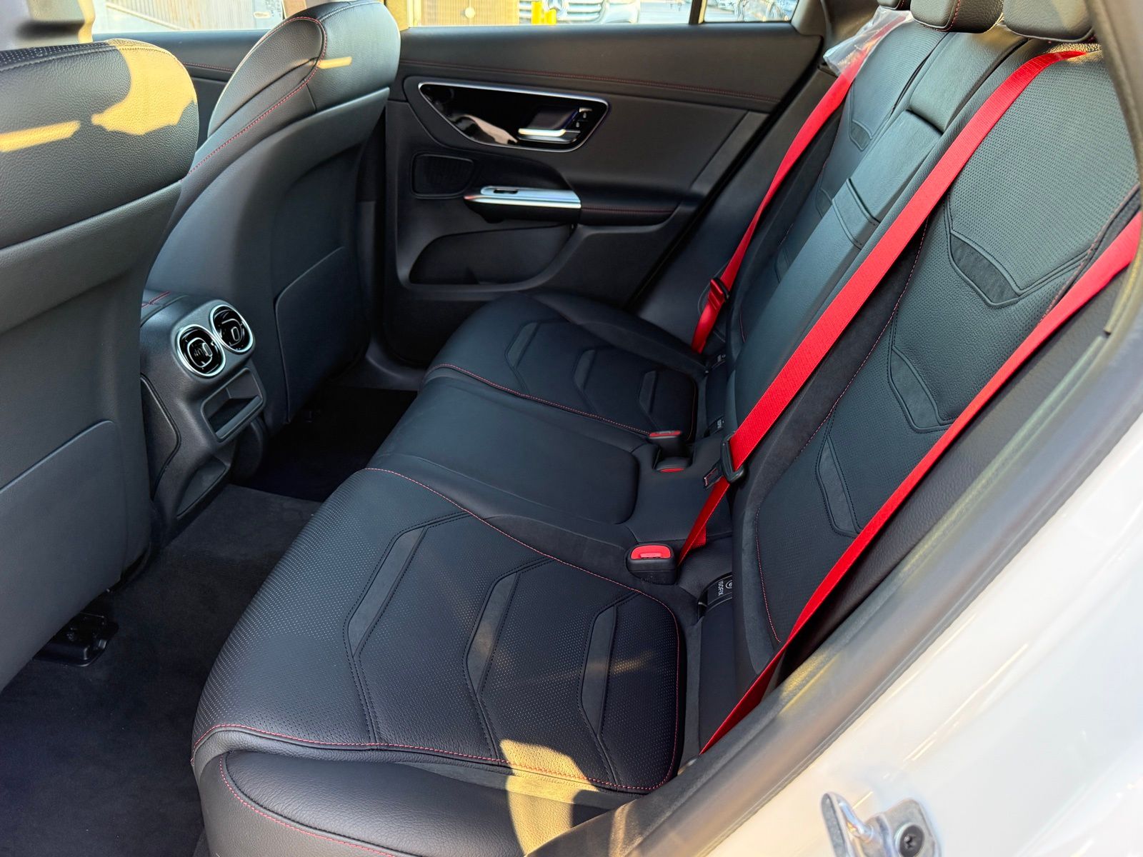 2026 Mercedes-Benz GLC AMG GLC43 - Photo 25
