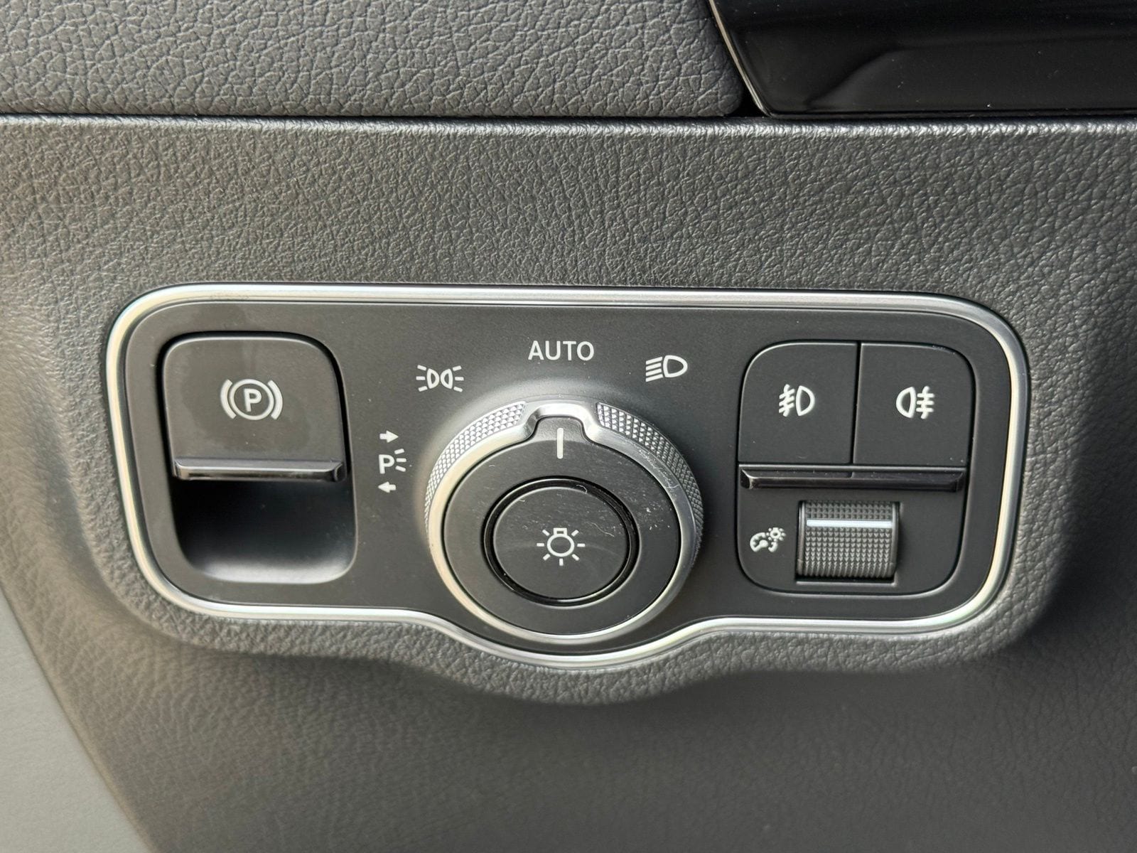 2025 Mercedes-Benz GLA GLA250 - Photo 26