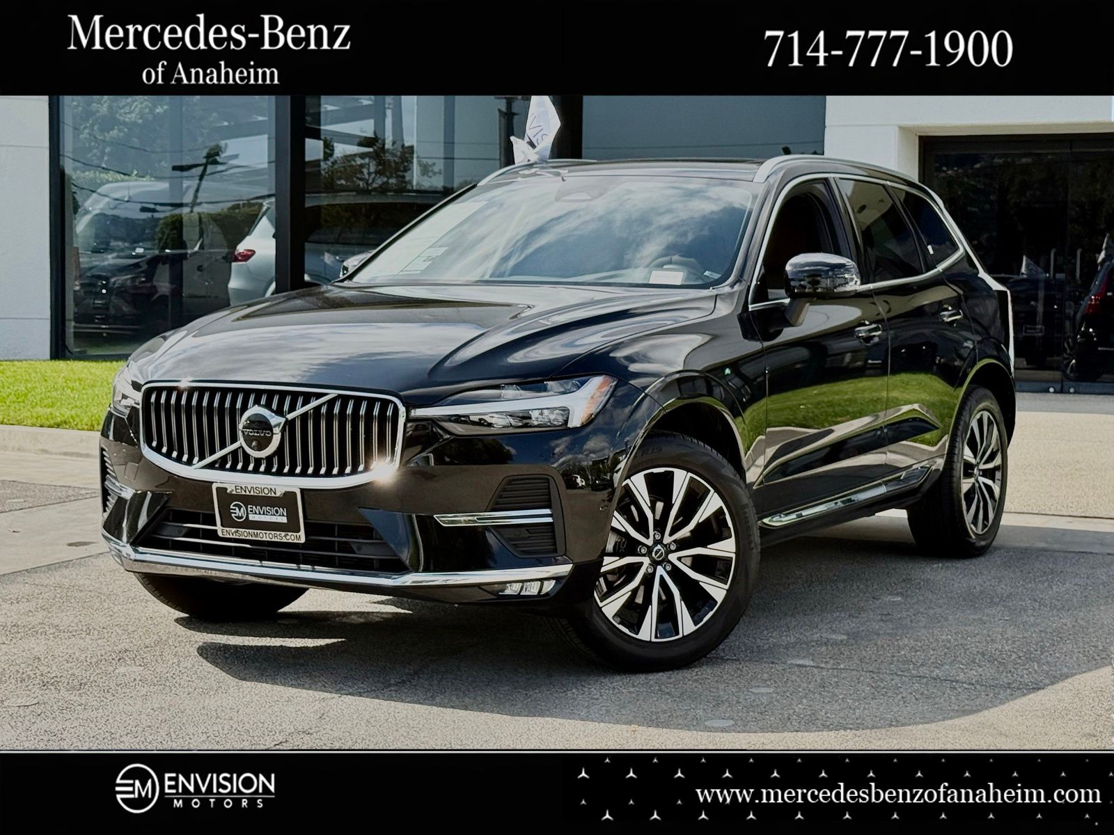2023 Volvo XC60 B5 Plus Bright Theme FWD's photo