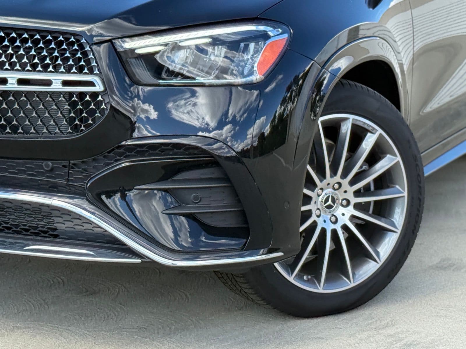 2025 Mercedes-Benz GLE GLE580 - Photo 3