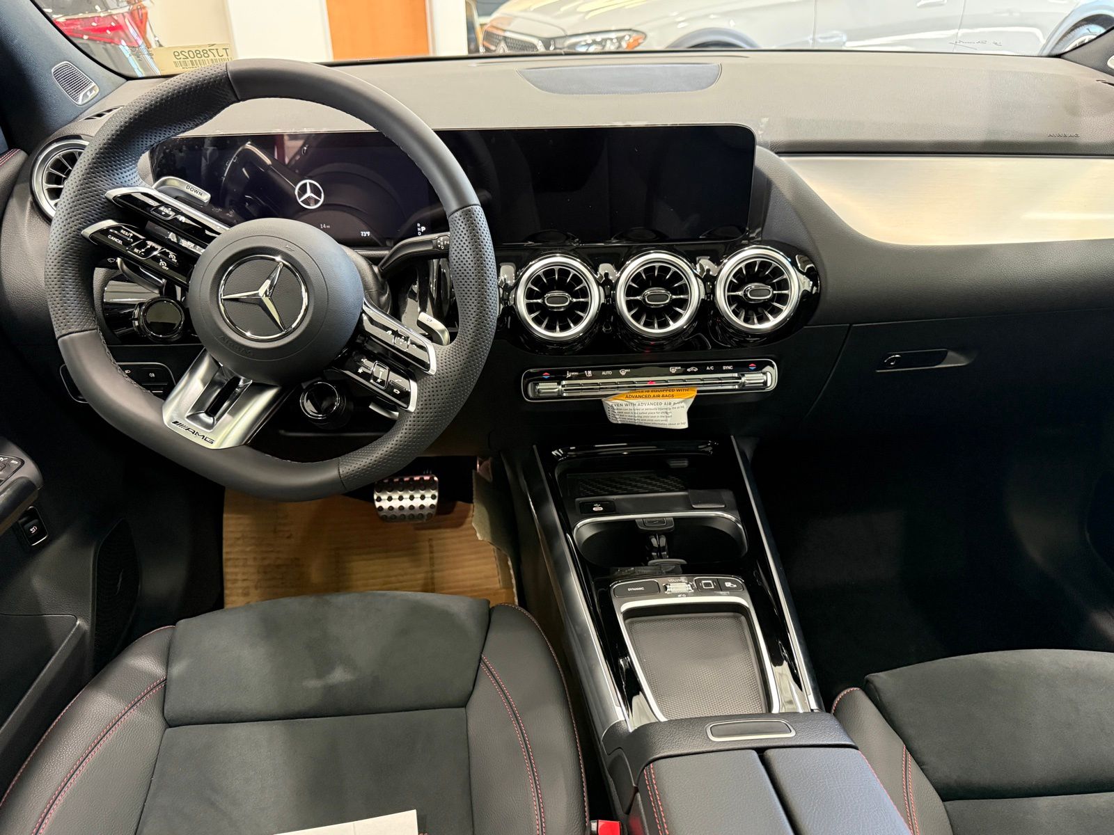 2026 Mercedes-Benz GLA AMG GLA 35 - Photo 19