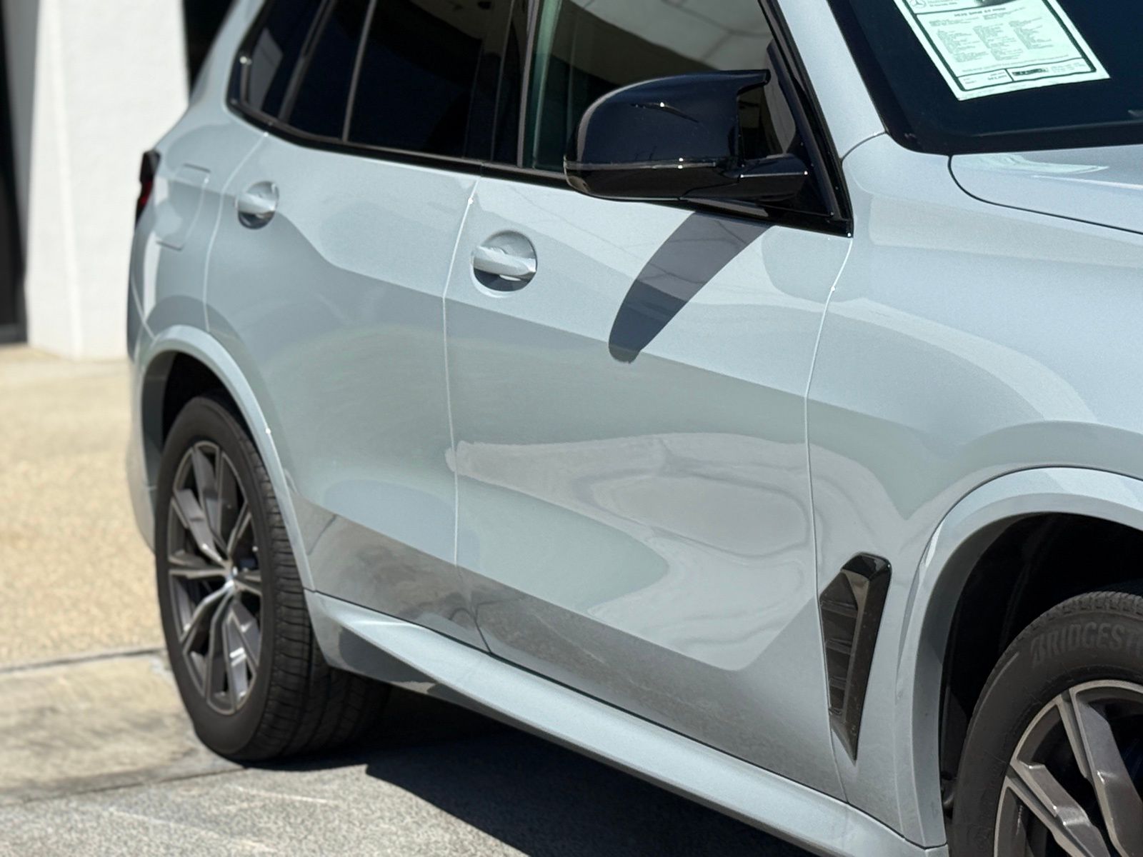 2025 BMW X5 M60i - Photo 9