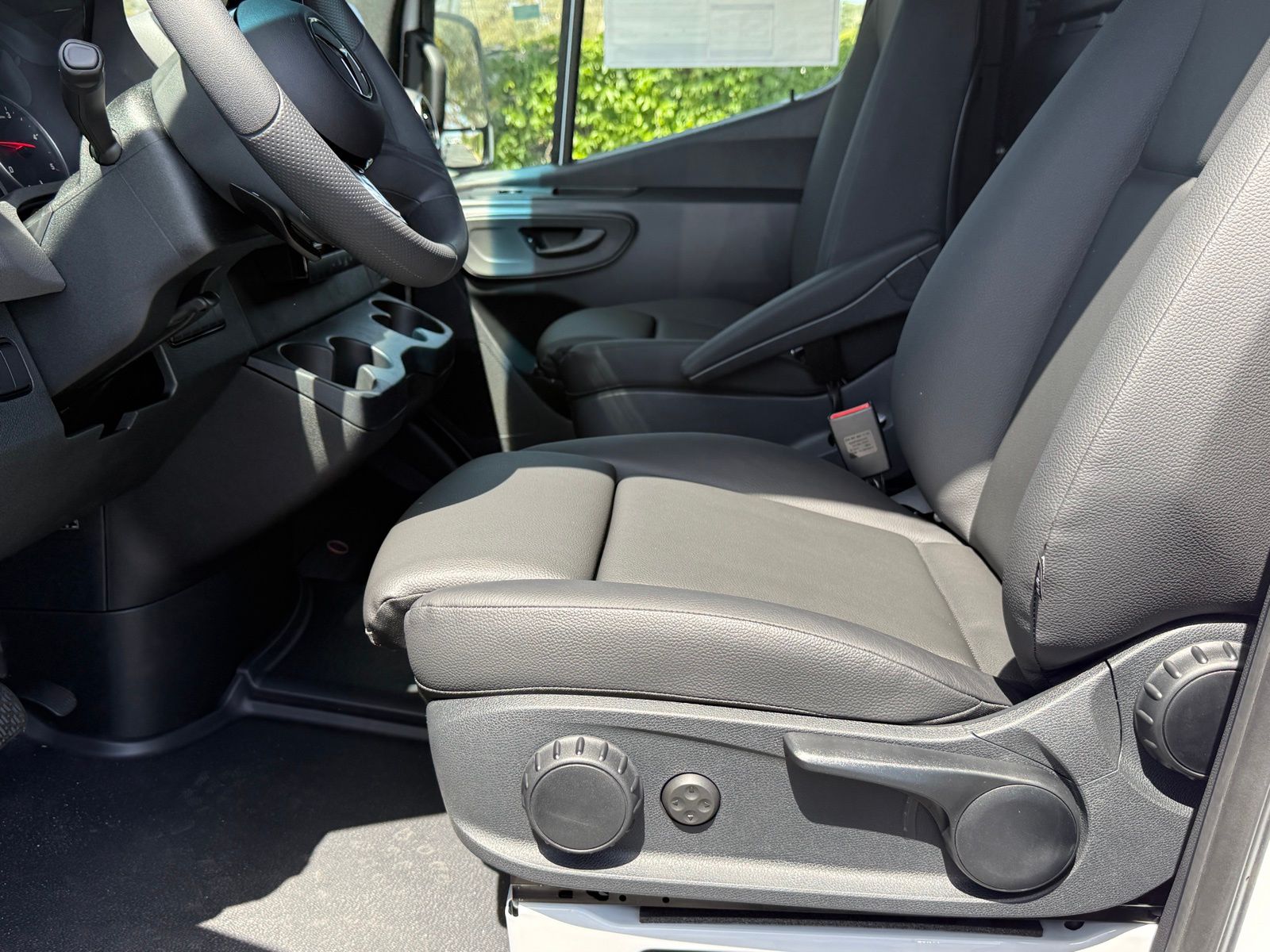 2025 Mercedes-Benz Sprinter Cargo Van Base - Photo 23