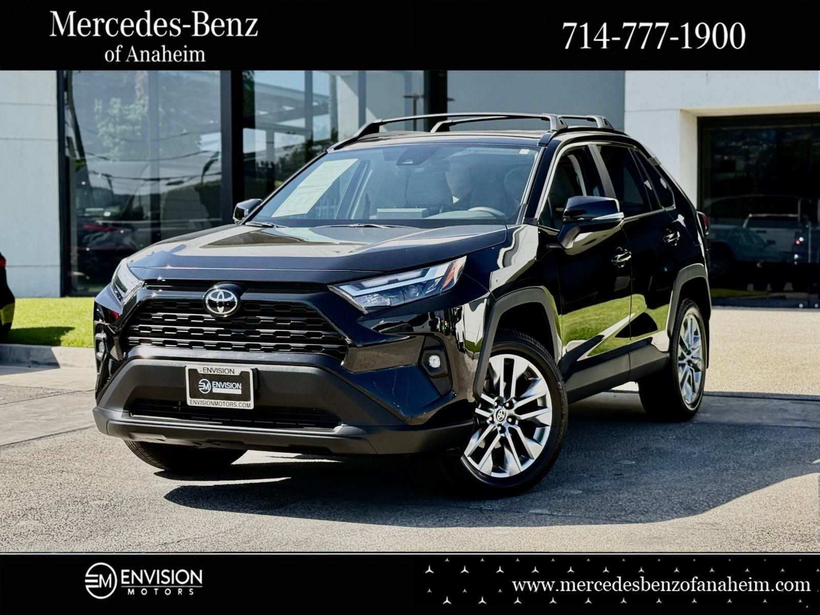 2025 Toyota RAV4 XLE Premium FWD's photo