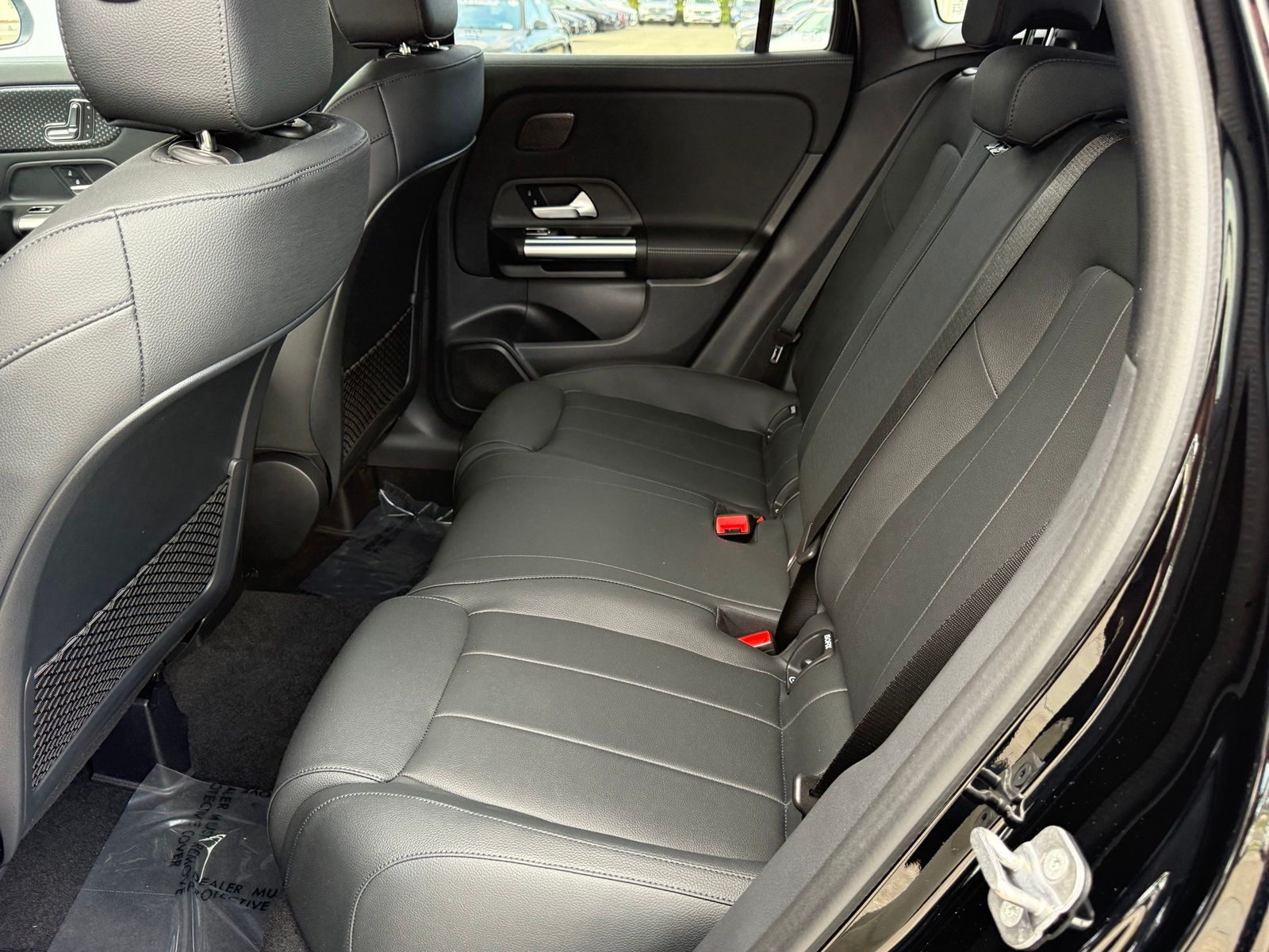 2025 Mercedes-Benz GLA GLA250 - Photo 39