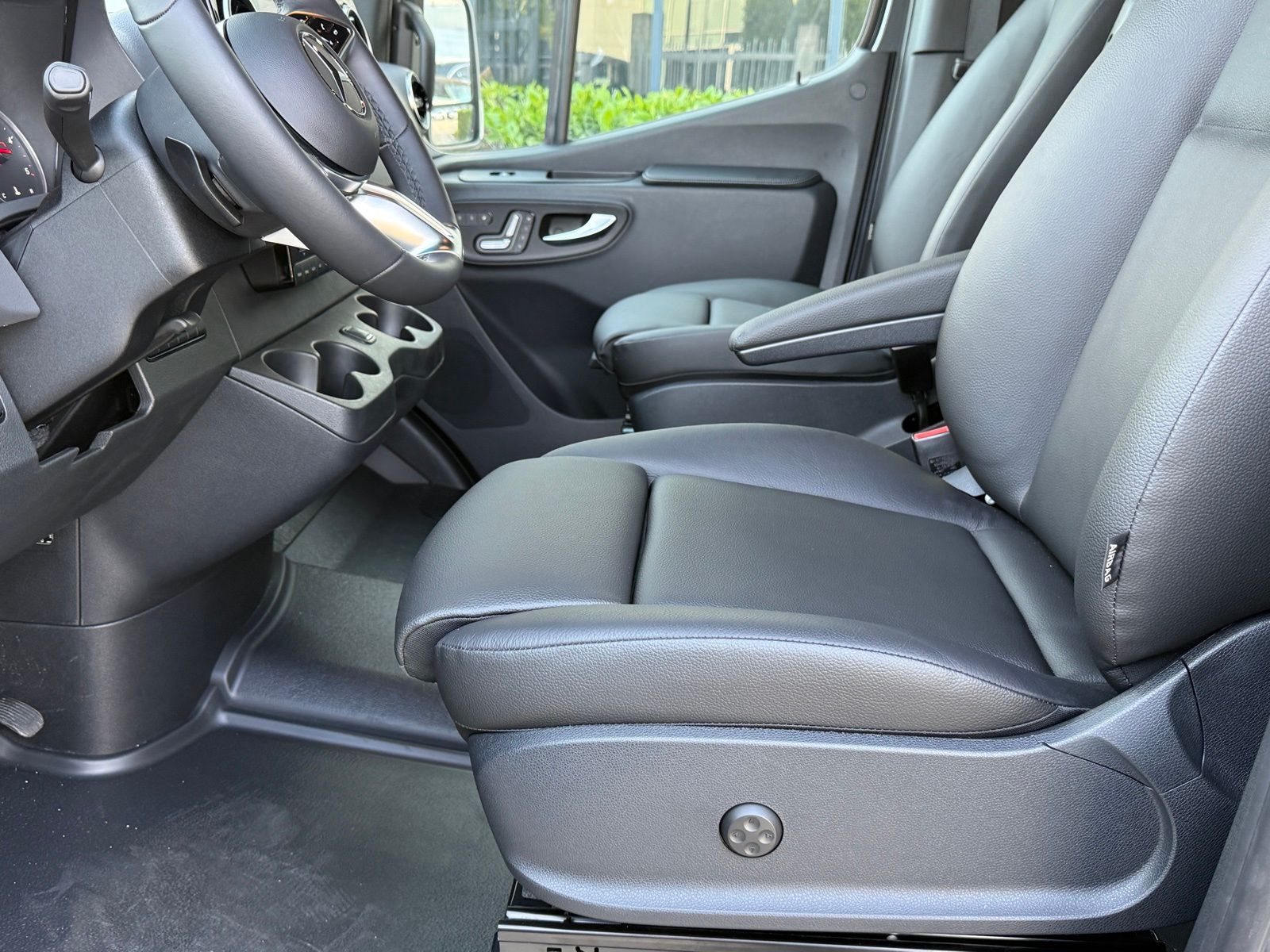 2025 Mercedes-Benz Sprinter Passenger Van Base - Photo 20