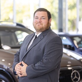Staff member Nicholas Henry from ID_5ff659