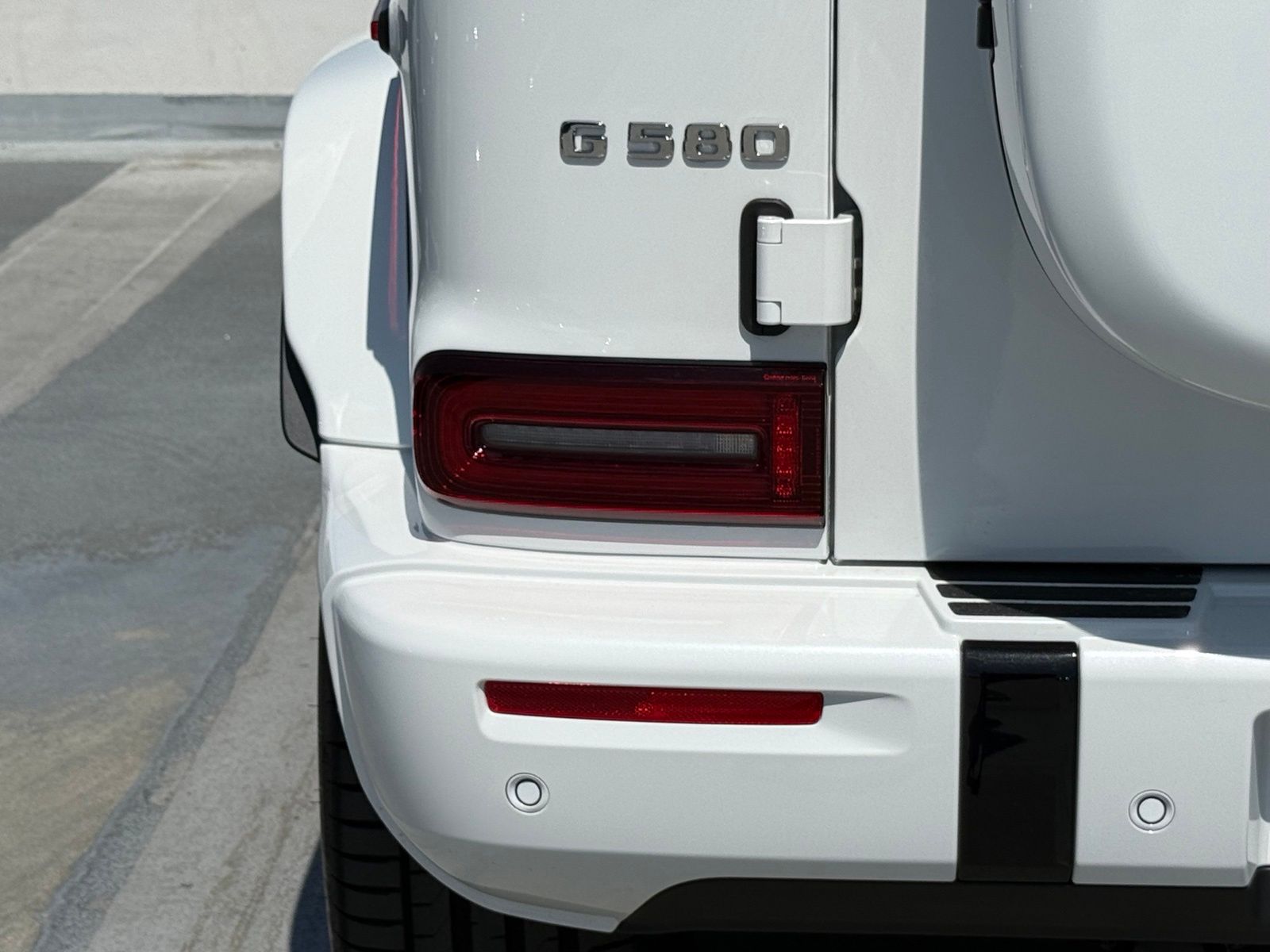 2025 Mercedes-Benz G-Class G580 - Photo 9