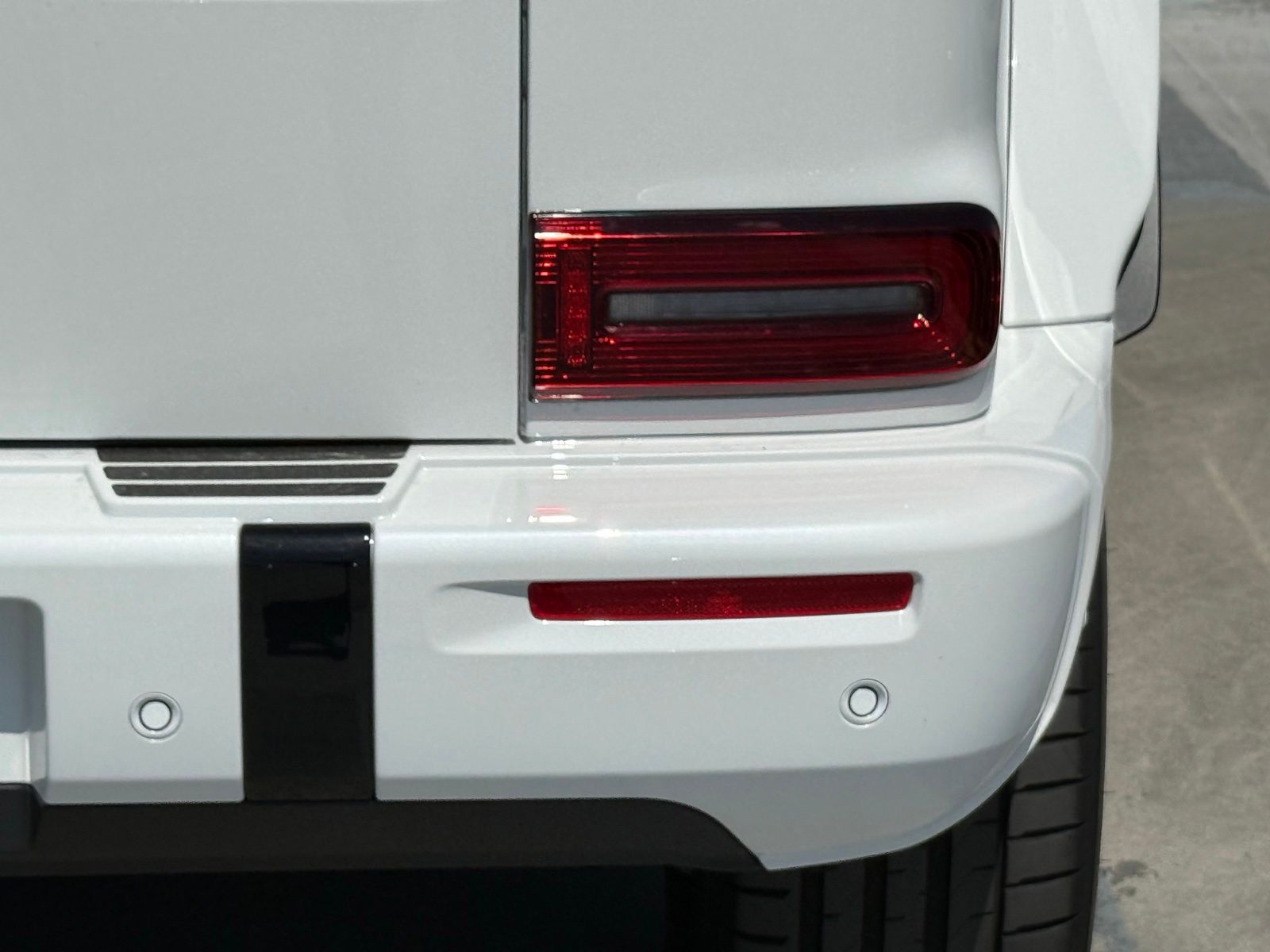 2025 Mercedes-Benz G-Class G580 - Photo 11