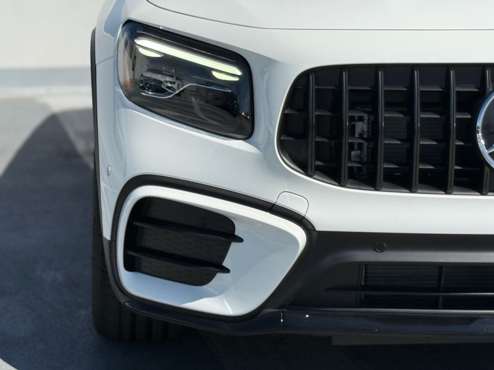 2026 Mercedes-Benz GLB AMG GLB 35 - Photo 7