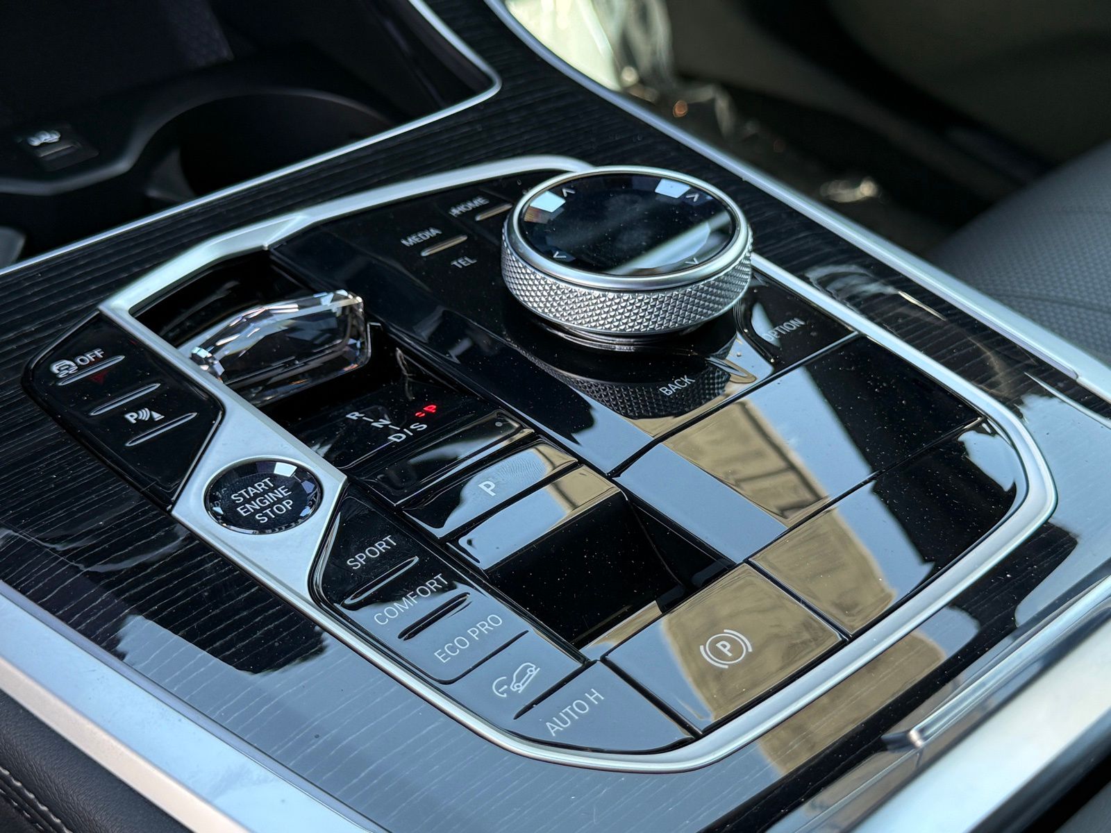 2025 BMW X5 M60i - Photo 35