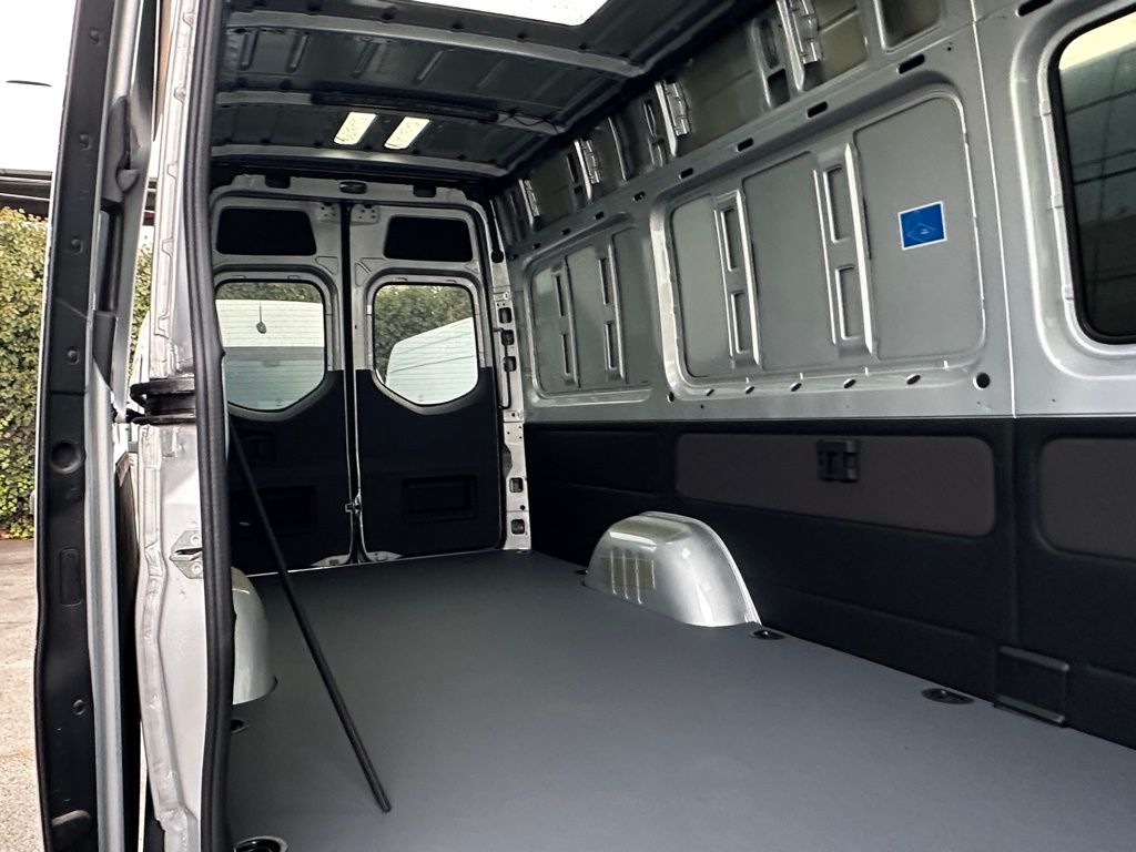 2023 Mercedes-Benz Sprinter Cargo Van Base - Photo 12