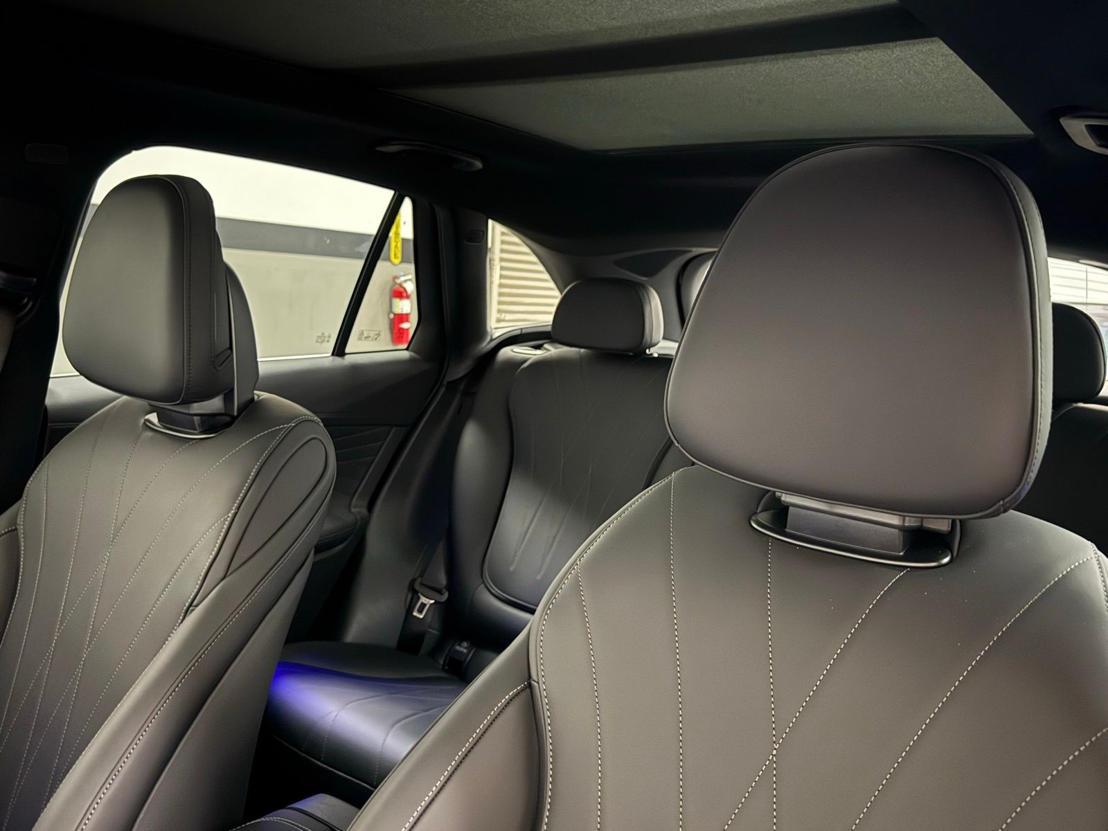 2025 Mercedes-Benz GLC Base - Photo 17