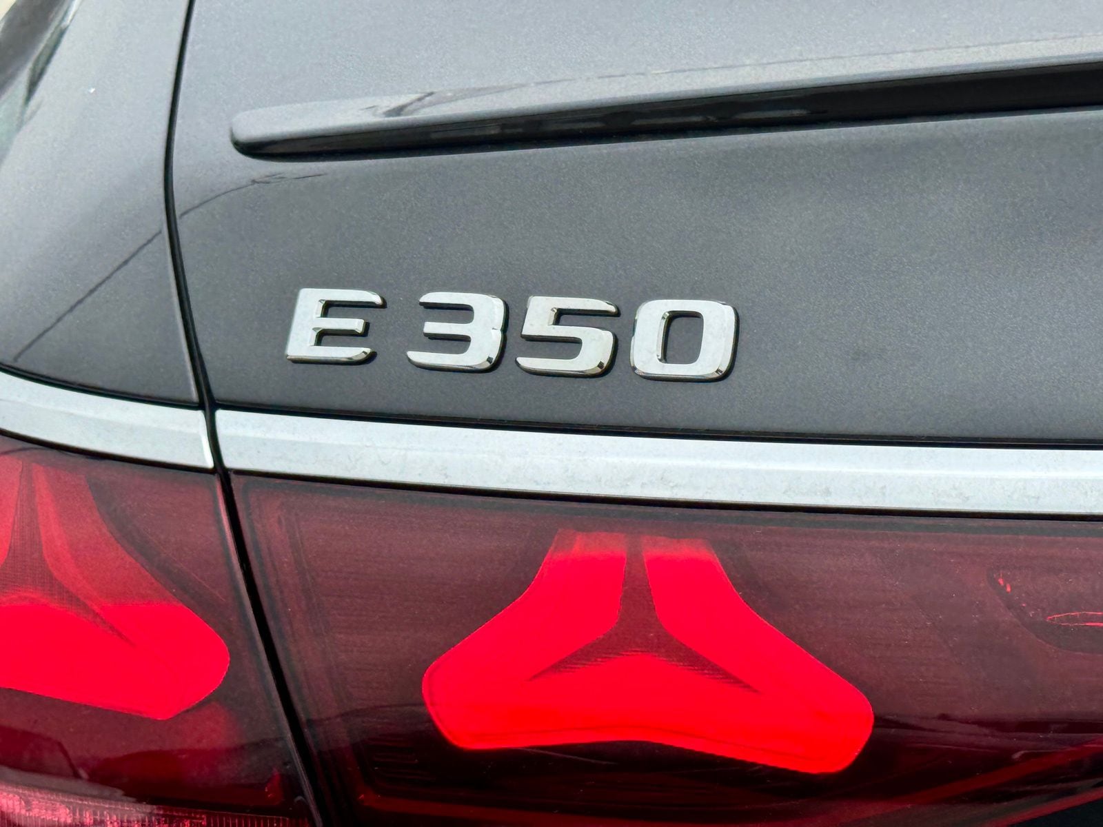 2025 Mercedes-Benz E-Class E350 - Photo 12