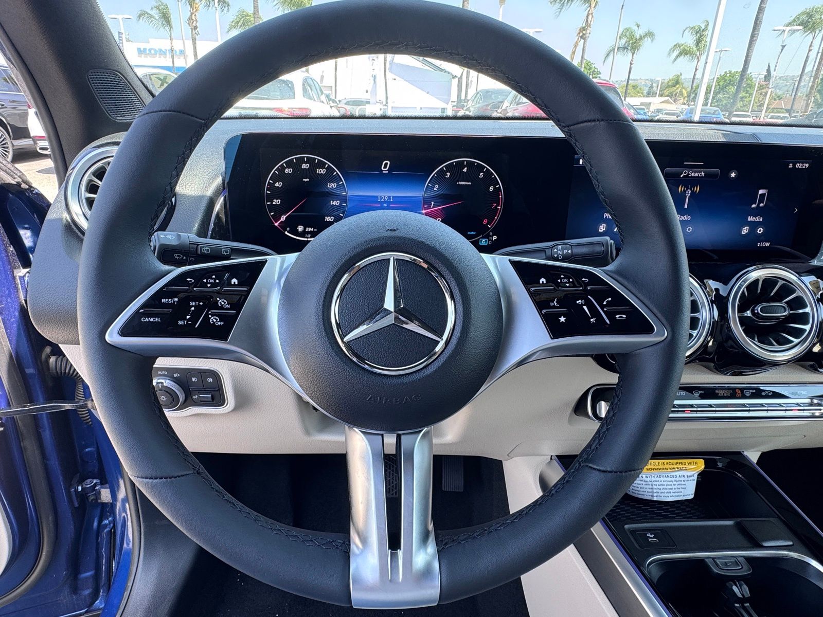 2025 Mercedes-Benz GLB Base - Photo 19