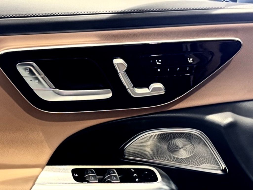 2025 Mercedes-Benz E-Class E350 - Photo 14