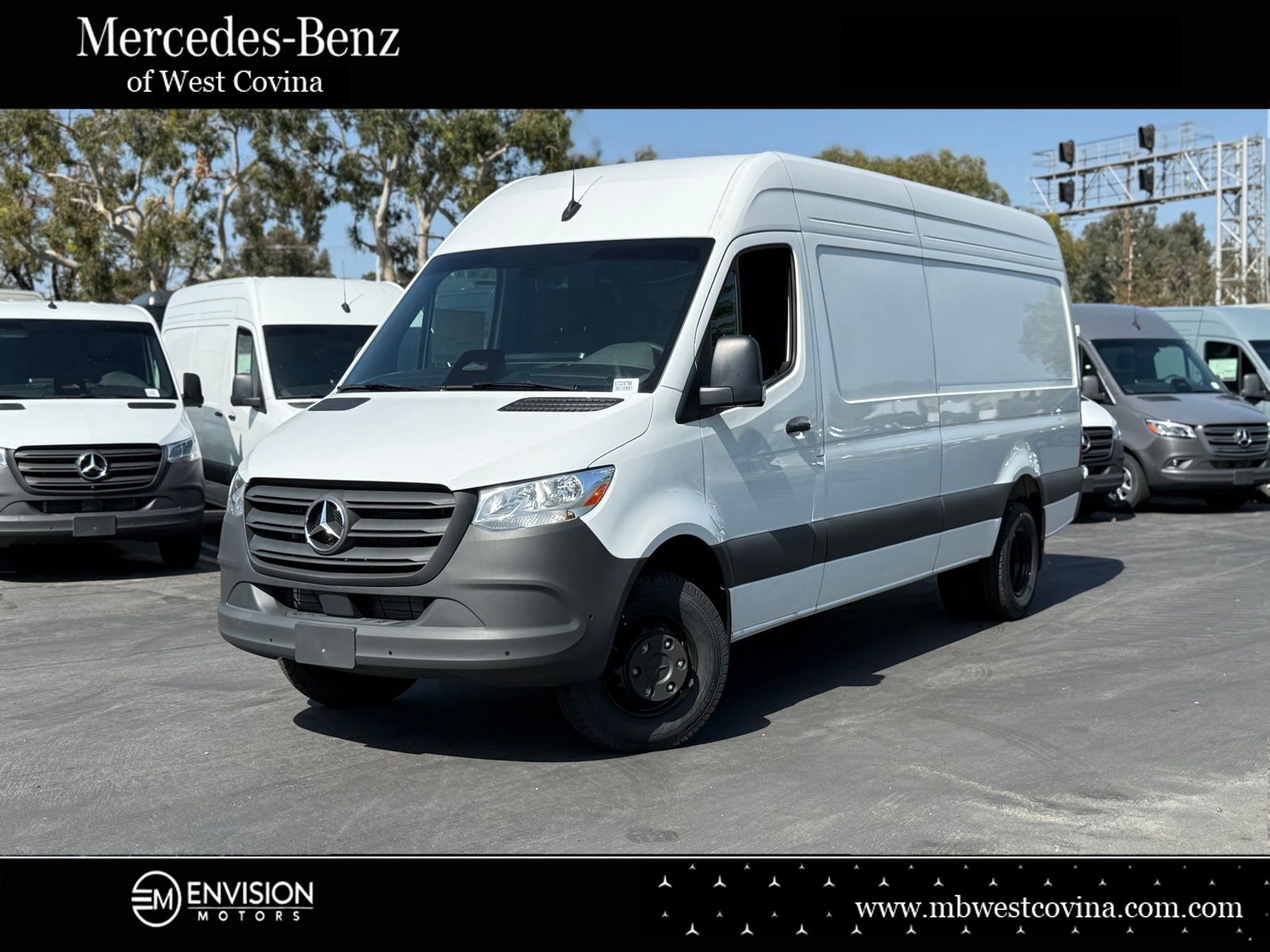 2025 Mercedes-Benz Sprinter 3500 170 WB HO High Roof's photo