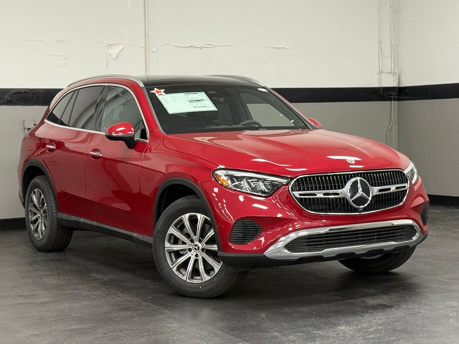 2025 Mercedes-Benz GLC