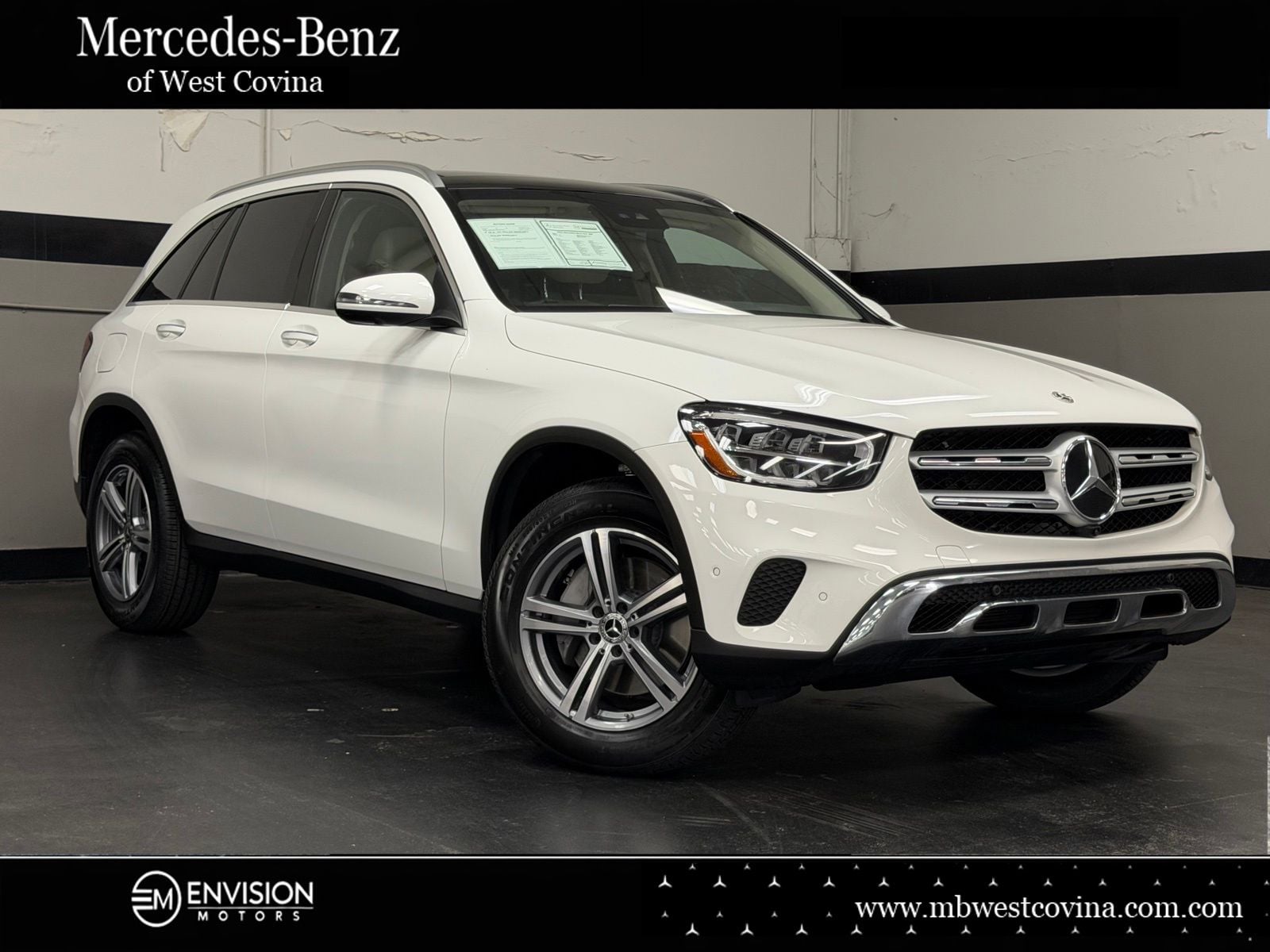 2022 Mercedes-Benz GLC GLC 300's photo