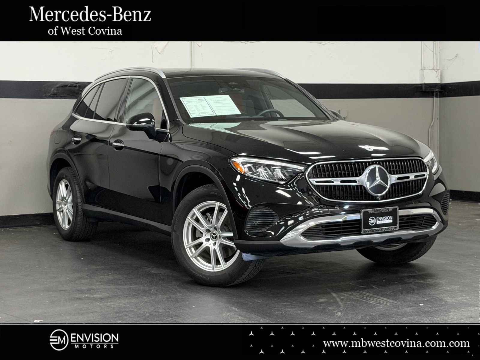 2023 Mercedes-Benz GLC GLC 300's photo