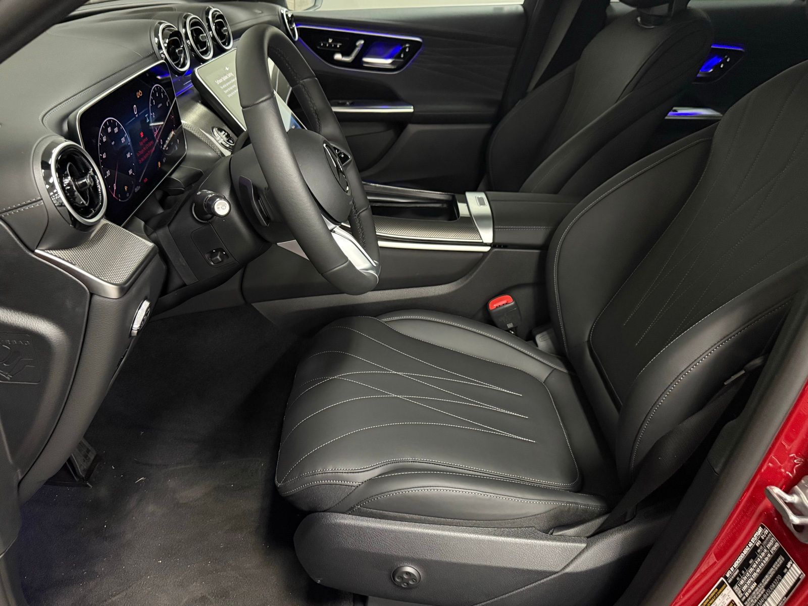 2025 Mercedes-Benz GLC Base - Photo 16