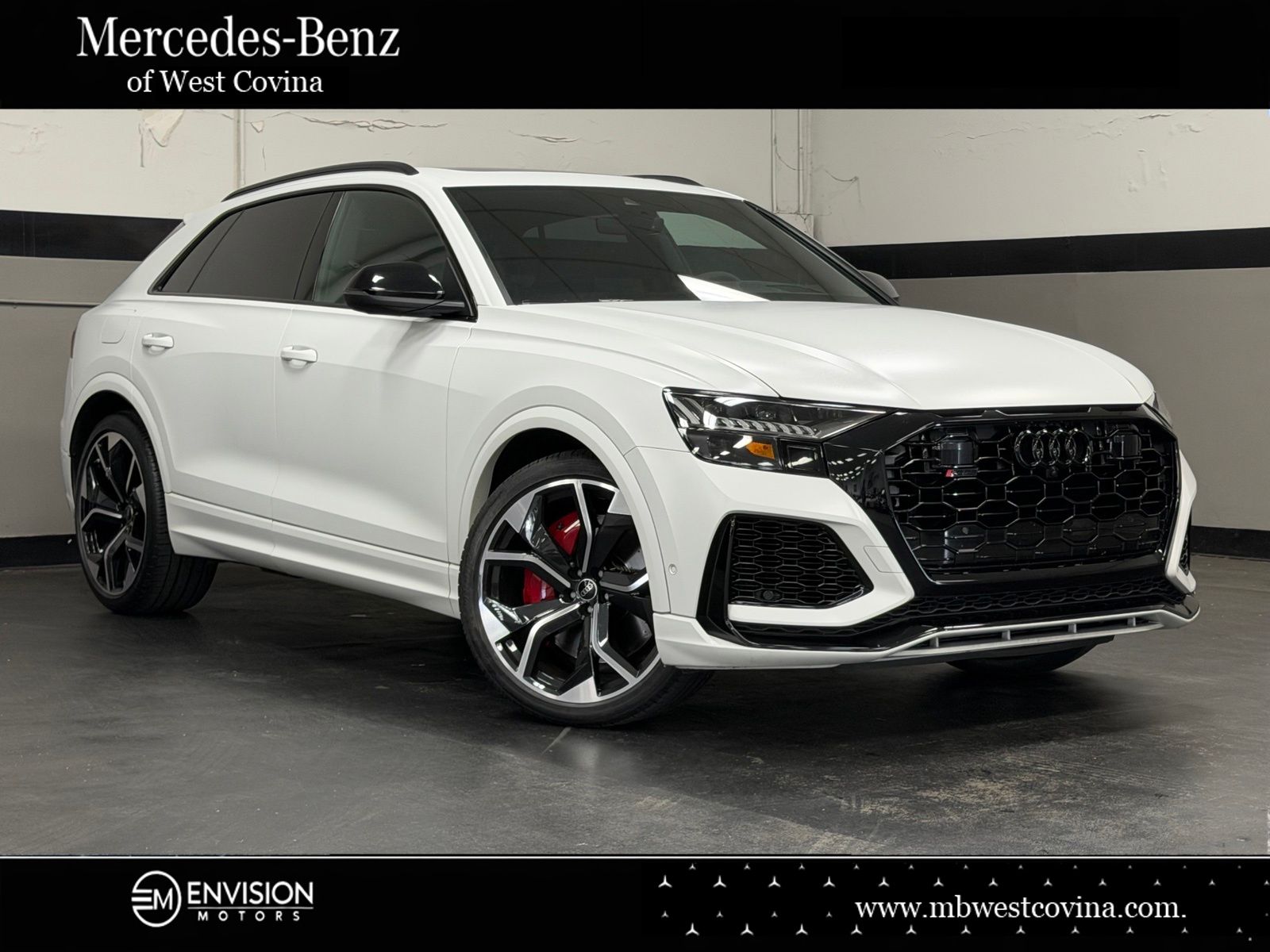 2023 Audi RS Q8 -'s photo