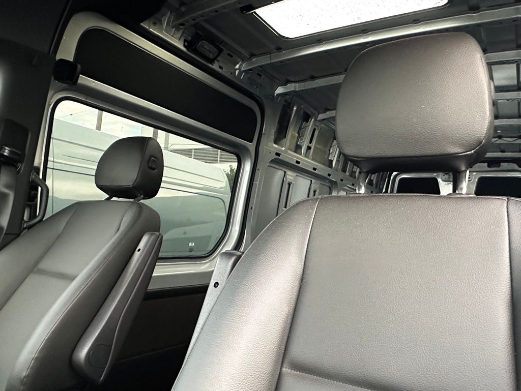 2023 Mercedes-Benz Sprinter Cargo Van Base - Photo 18