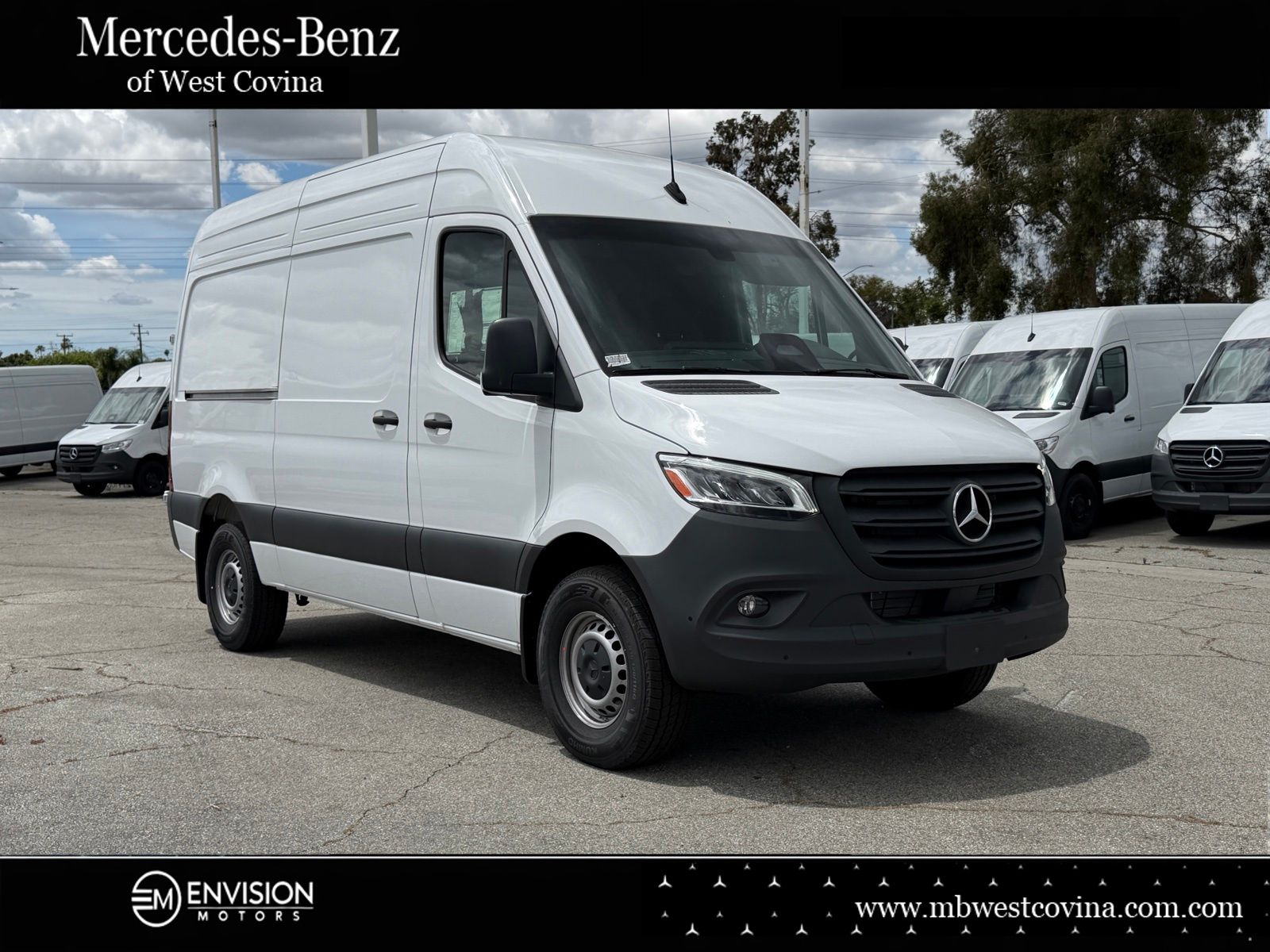 2025 Mercedes-Benz Sprinter 2500 144 WB's photo
