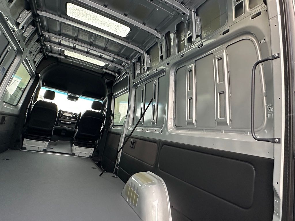 2023 Mercedes-Benz Sprinter Cargo Van Base - Photo 8