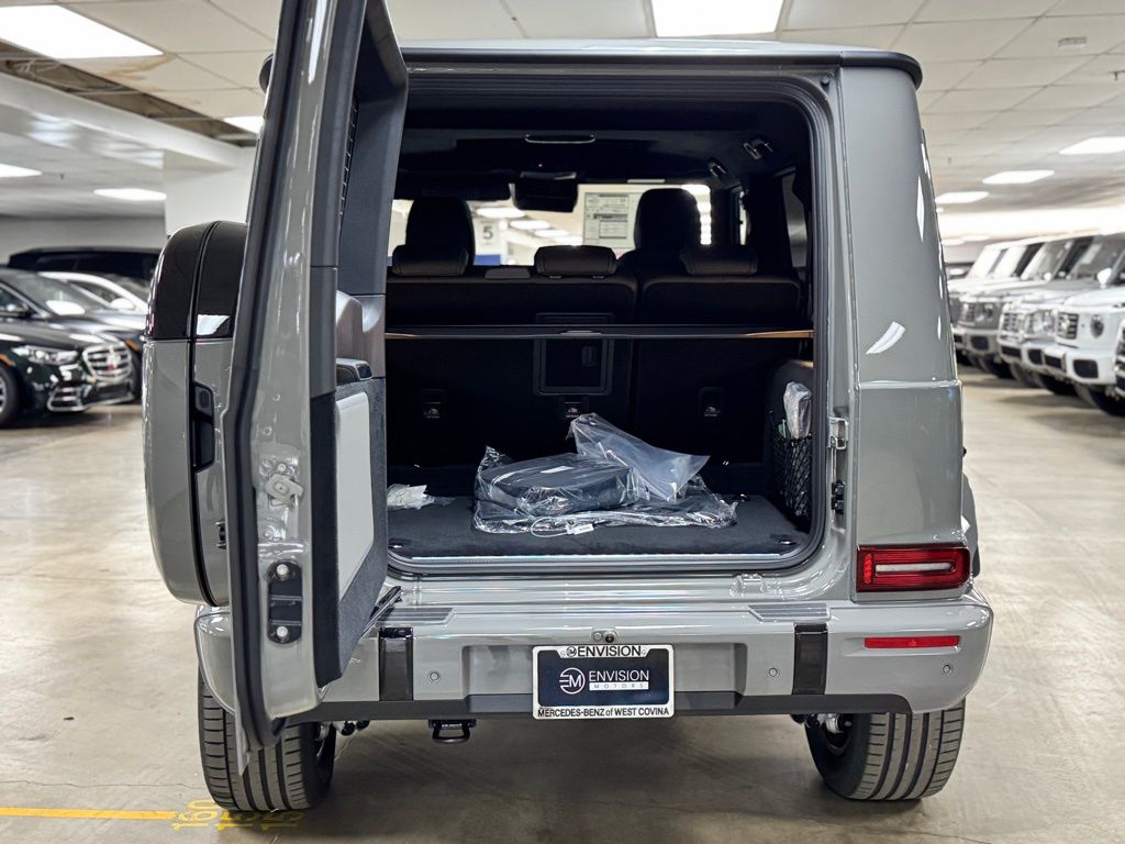 2025 Mercedes-Benz G-Class G580 - Photo 12