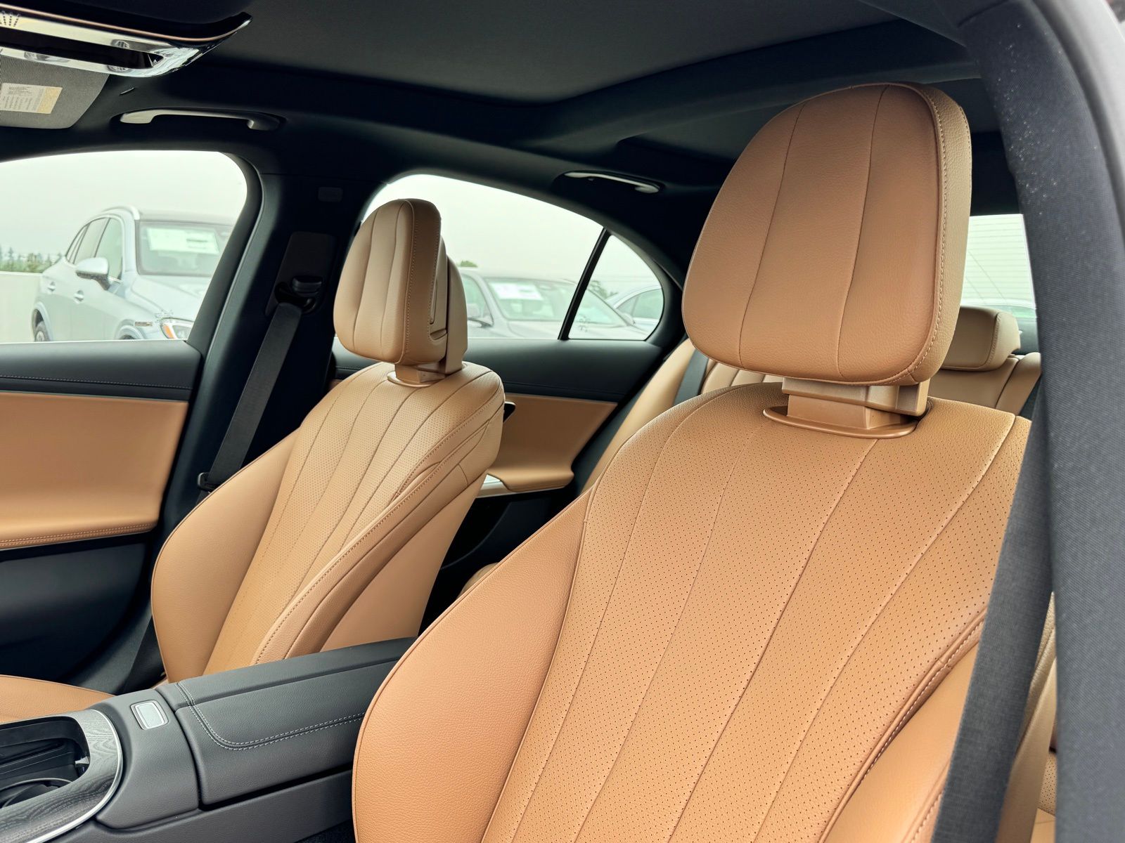 2025 Mercedes-Benz E-Class E350 - Photo 19