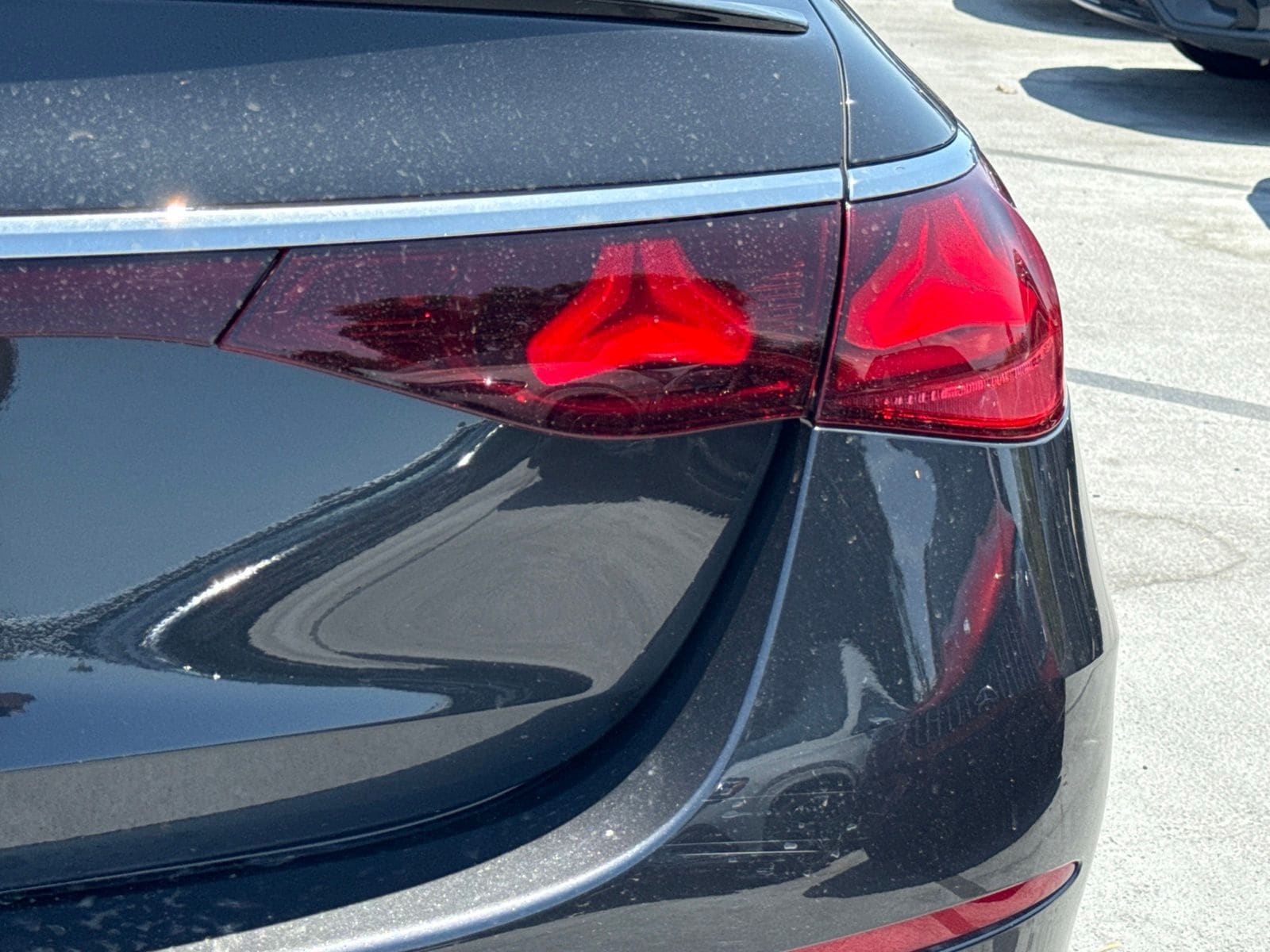2025 Mercedes-Benz E-Class E350 - Photo 11