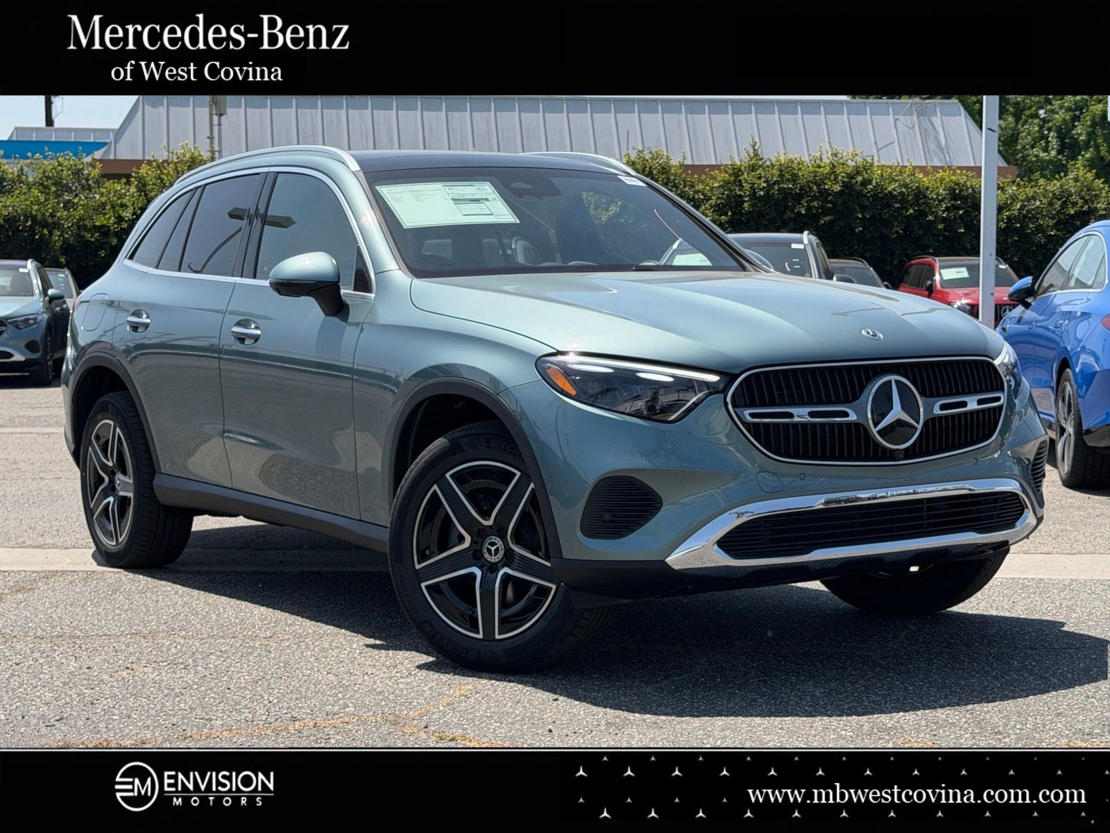 2026 Mercedes-Benz GLC GLC 300's photo