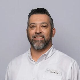 Staff member Ozzy Arellano from ID_f42721