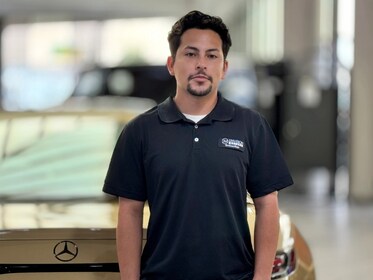 Staff member Sebastian Avila   from ID_da900f
