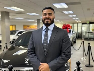 Staff member Jason Paez from ID_f813e7