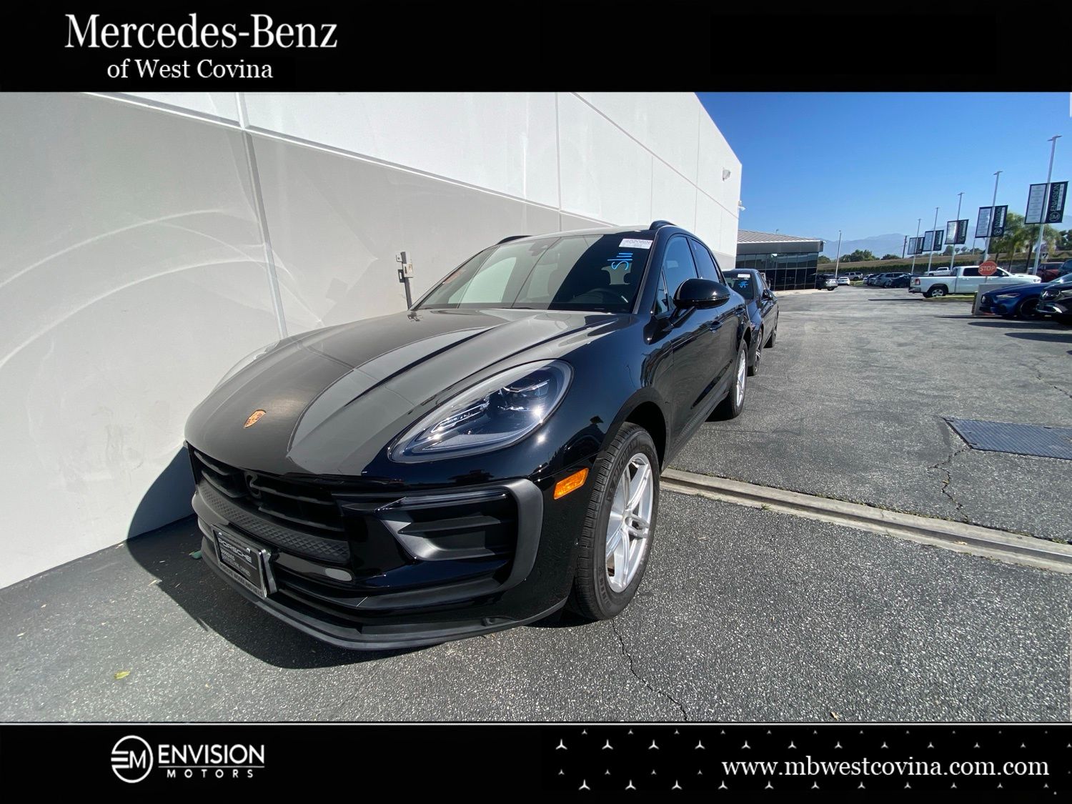 2024 Porsche Macan -'s photo