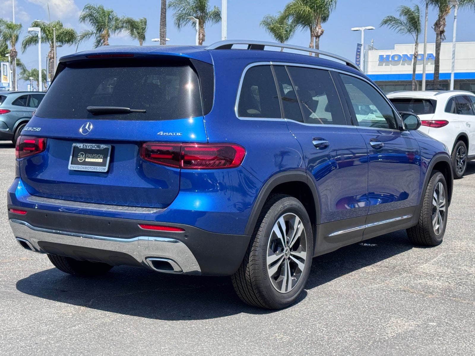 2025 Mercedes-Benz GLB Base - Photo 11