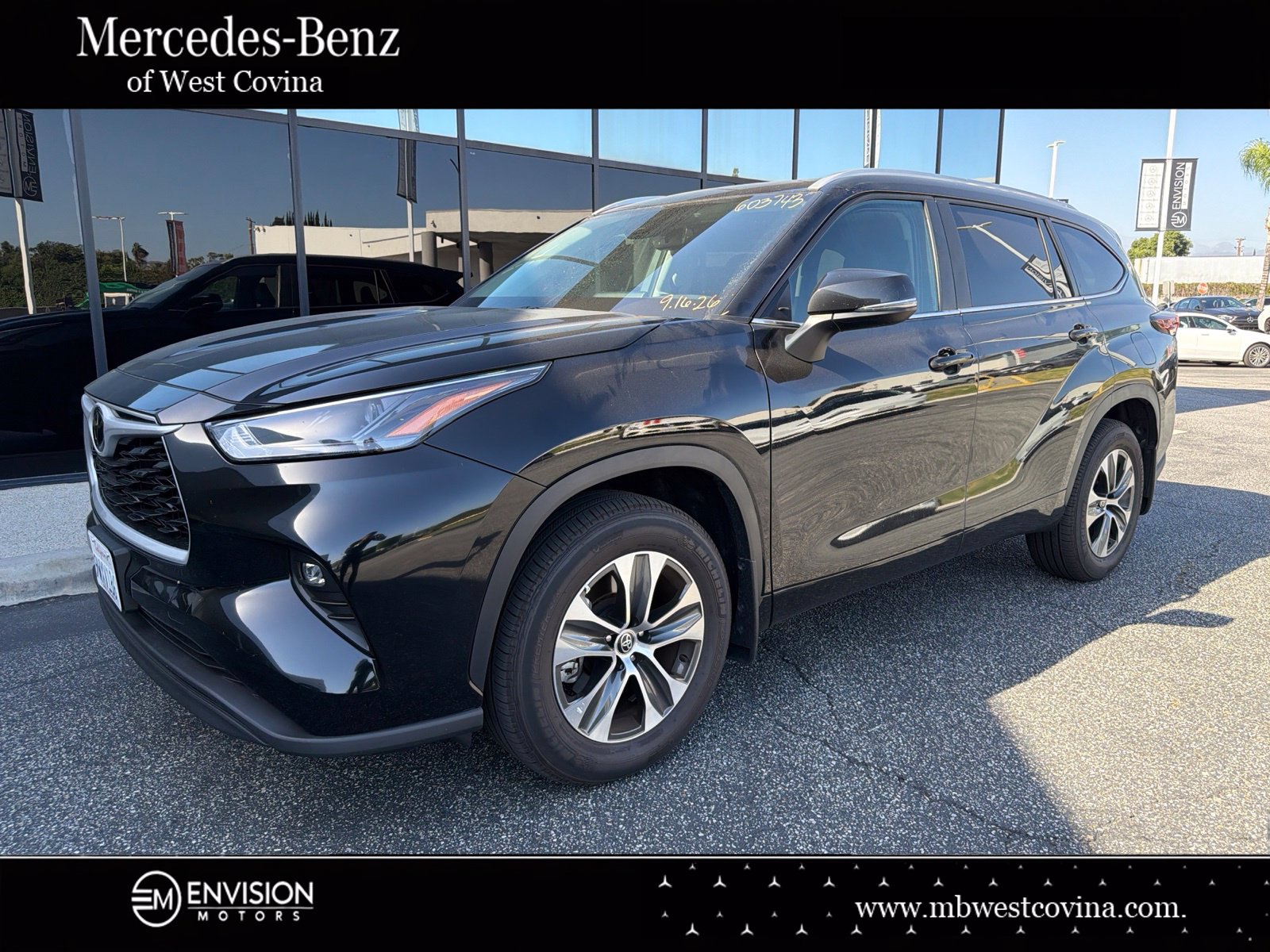Midnight Black 2026 Toyota Highlander SUV / Crossover All-Wheel Drive 8-Speed Automatic