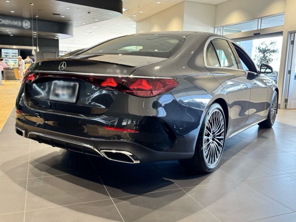2025 Mercedes-Benz E-Class E350 - Photo 9