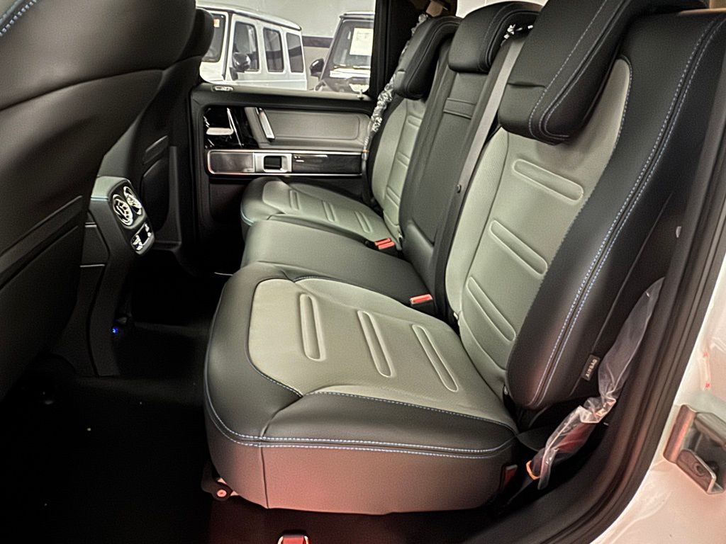 2025 Mercedes-Benz G-Class G580 - Photo 26