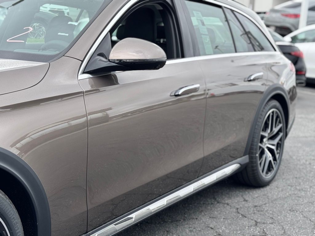 2025 Mercedes-Benz E-Class E450 All-Terrain - Photo 9