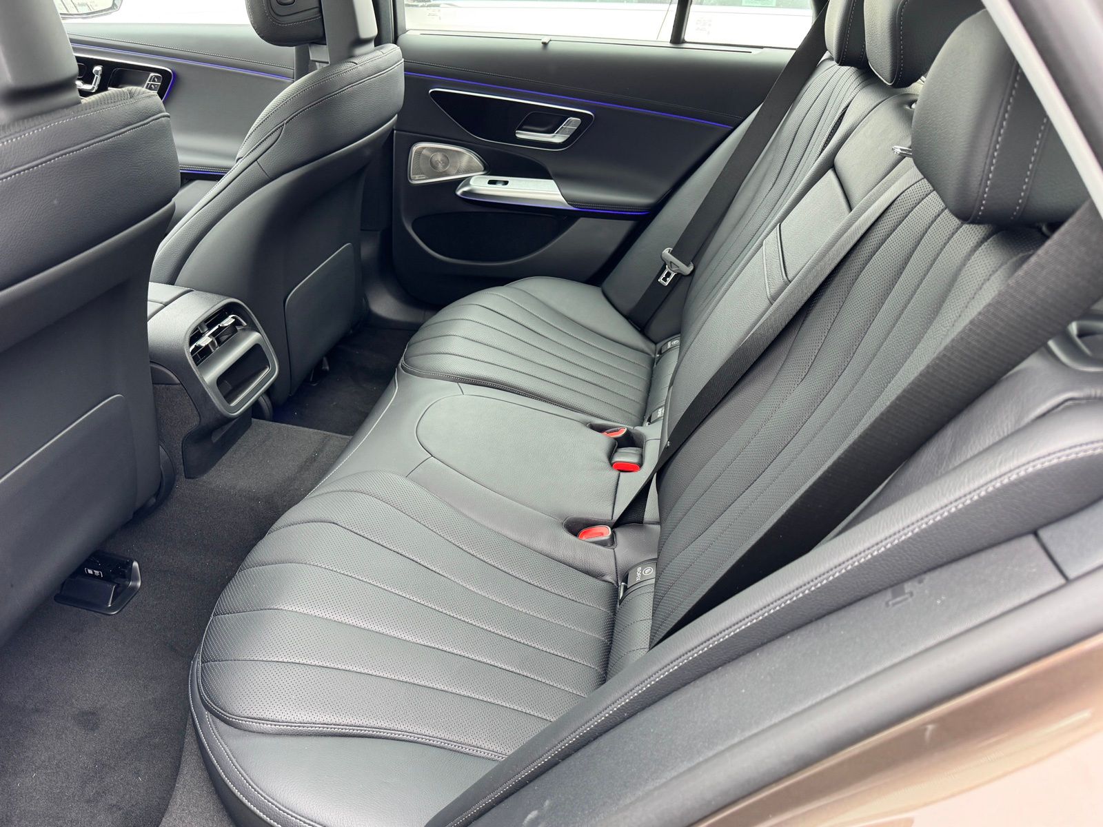2025 Mercedes-Benz E-Class E450 All-Terrain - Photo 25