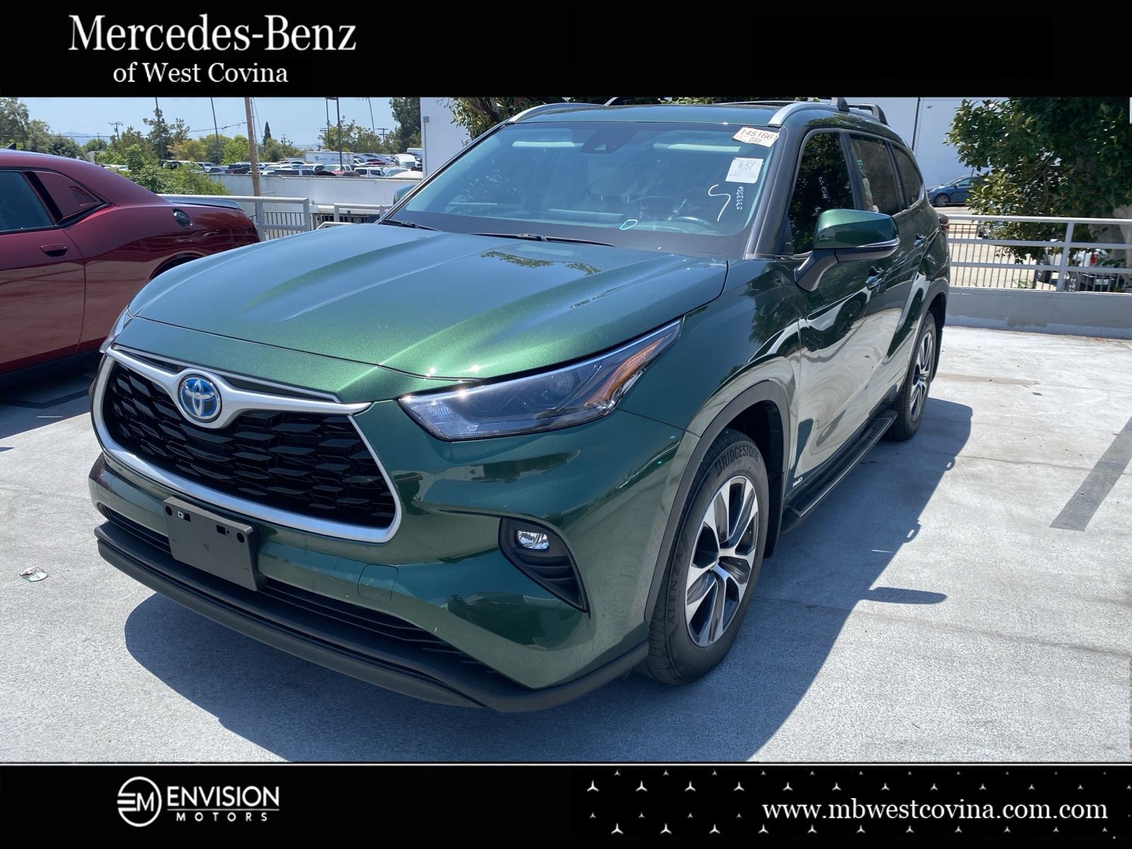 2023 Toyota Highlander Hybrid XLE AWD's photo