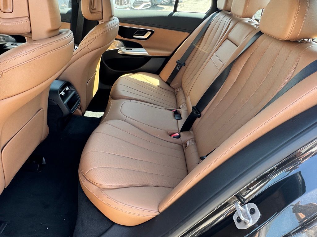 2025 Mercedes-Benz E-Class E350 - Photo 28