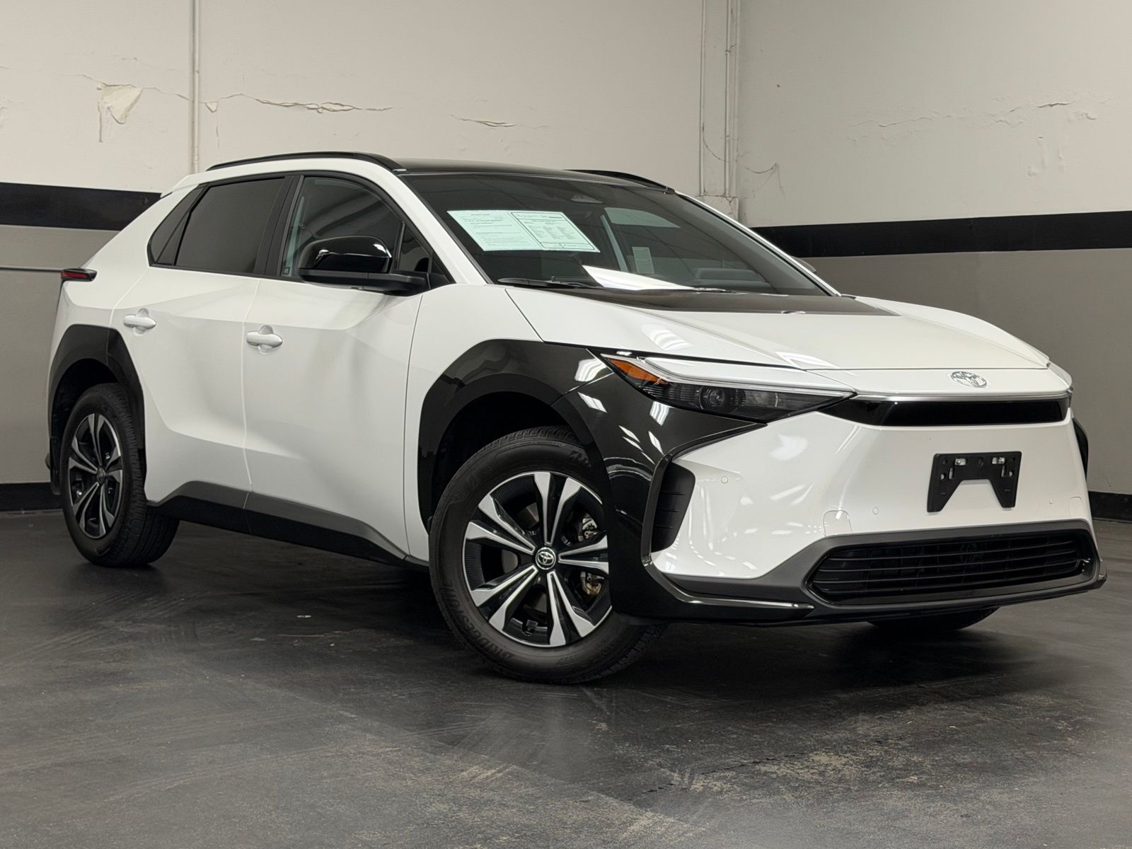 Used 2025 Toyota bZ4X XLE with VIN JTMAAAAA1SA066813 for sale in West Covina, CA